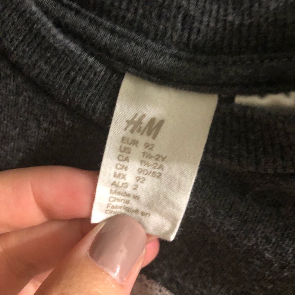 H&M sweater - Picture 2 of 2